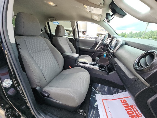 2022 Toyota Tacoma SR5 V6 photo 22