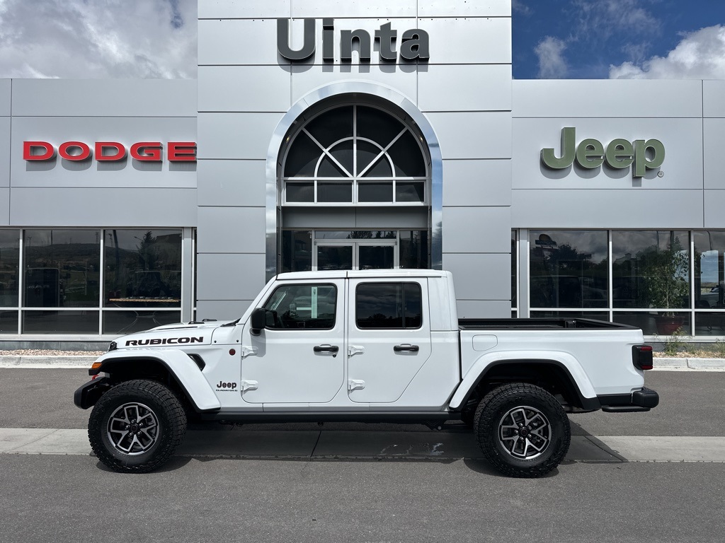 2025 Jeep Gladiator Rubicon photo 2