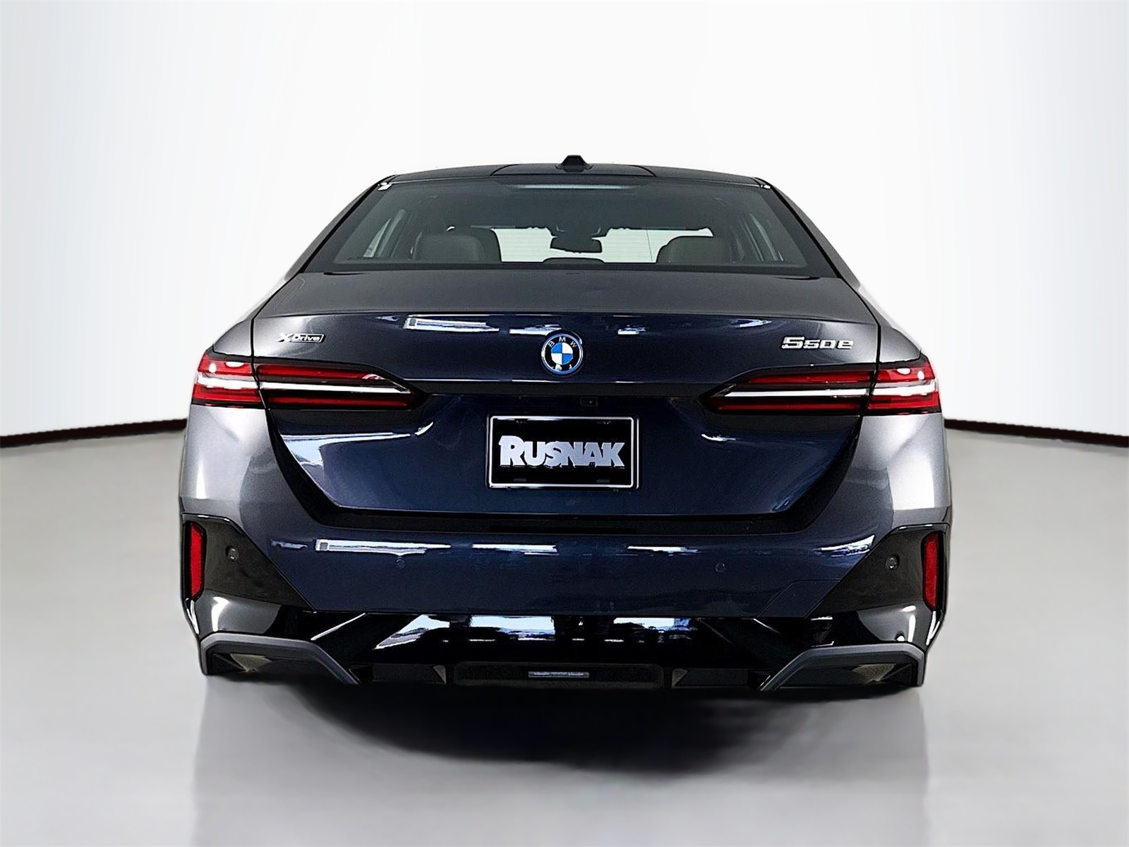 2026 Bmw 550e 550e xDrive photo 6