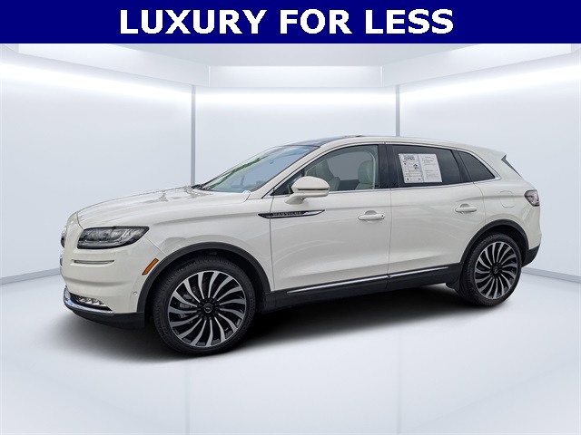 2022 Lincoln Nautilus Black Label's photo