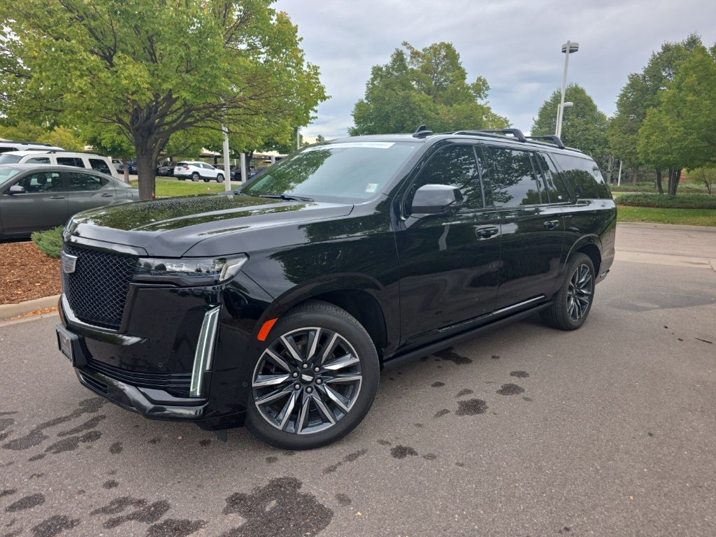 2022 Cadillac Escalade ESV Sport Platinum photo 2