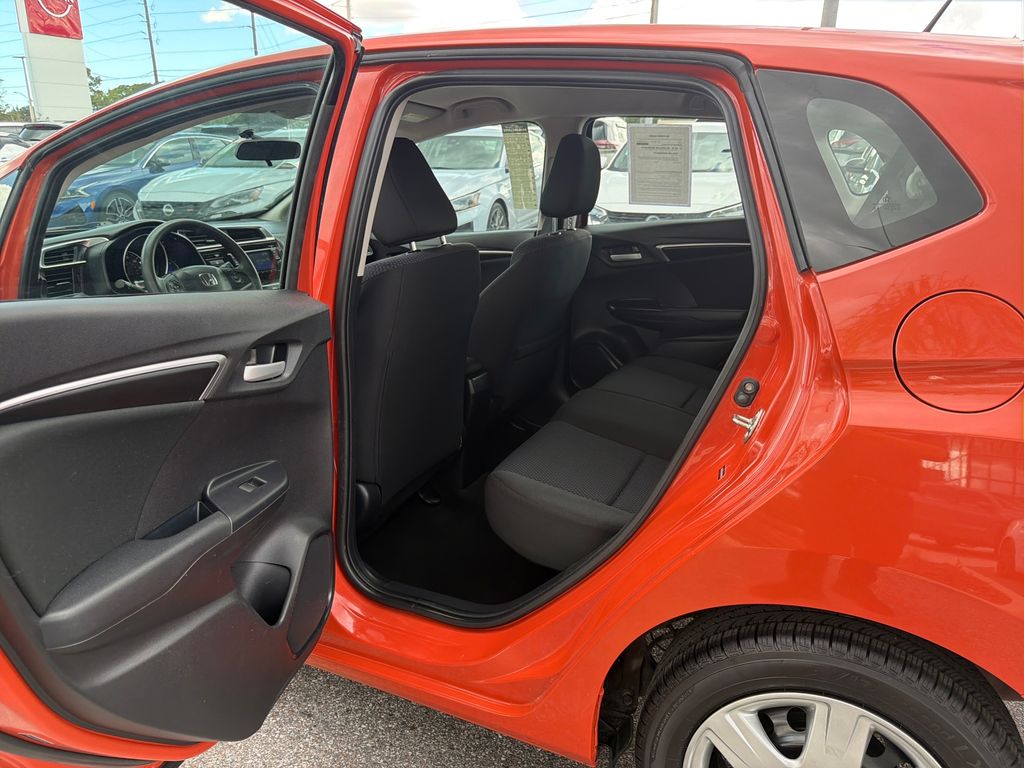 2020 Honda Fit LX photo 17
