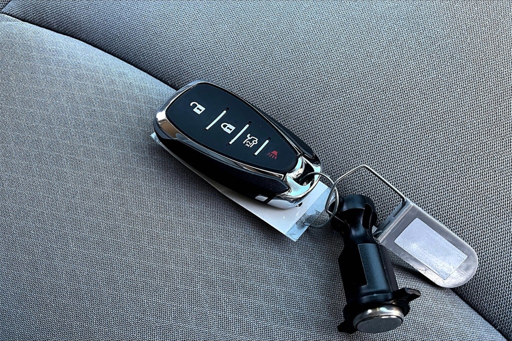 2022 Chevrolet Malibu LS photo 11