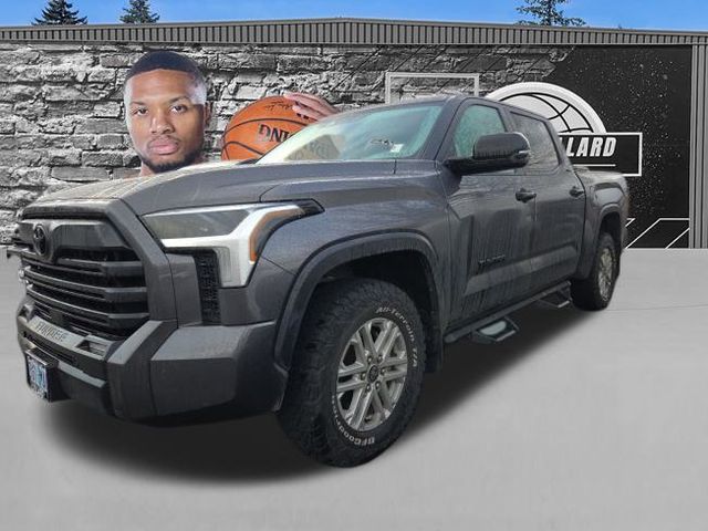 2024 Toyota Tundra SR5's photo