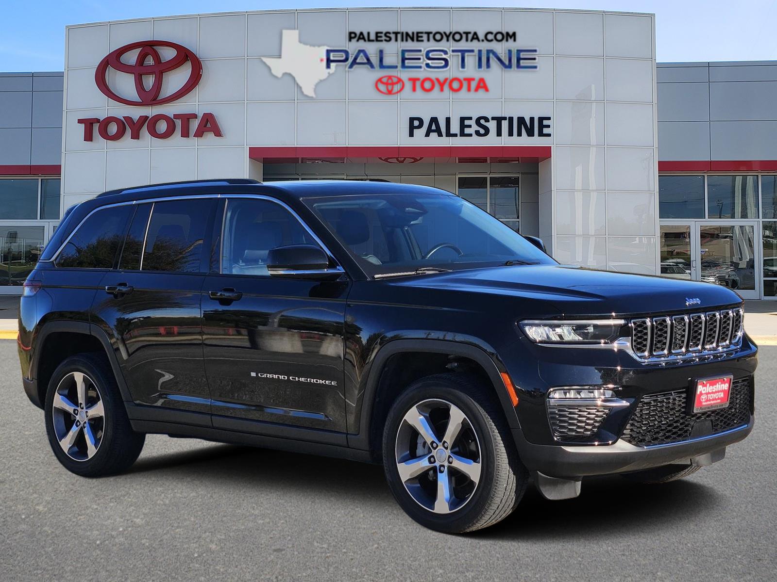 2022 Jeep Grand Cherokee Limited's photo