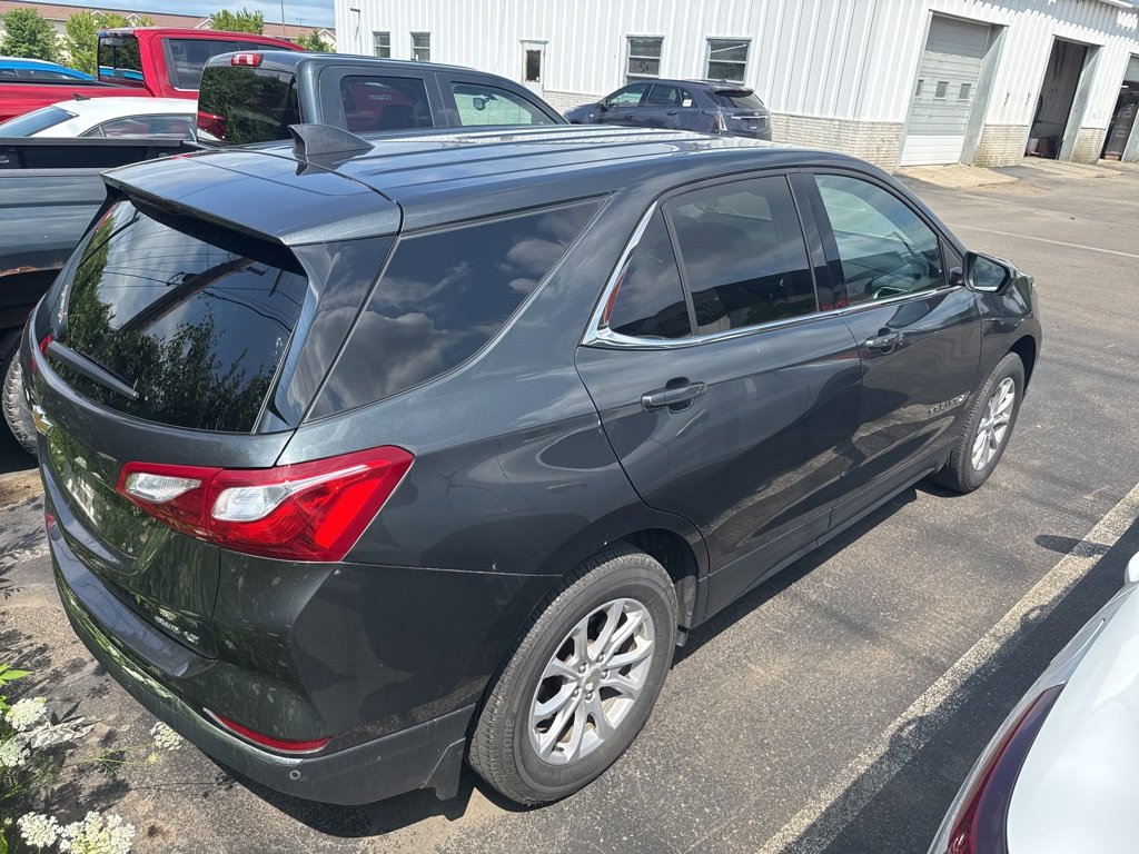 2020 Chevrolet Equinox LT photo 3