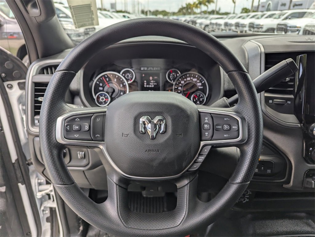2025 Ram 3500 Tradesman photo 16