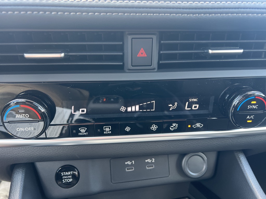 2026 Nissan Rogue SV photo 15