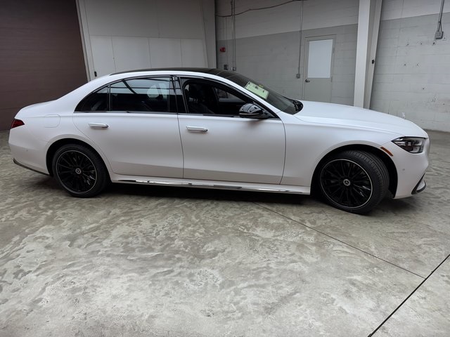 2025 Mercedes Benz S 580 4MATIC photo 4