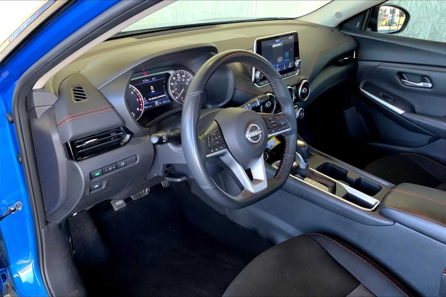 2024 Nissan Sentra SR photo 16