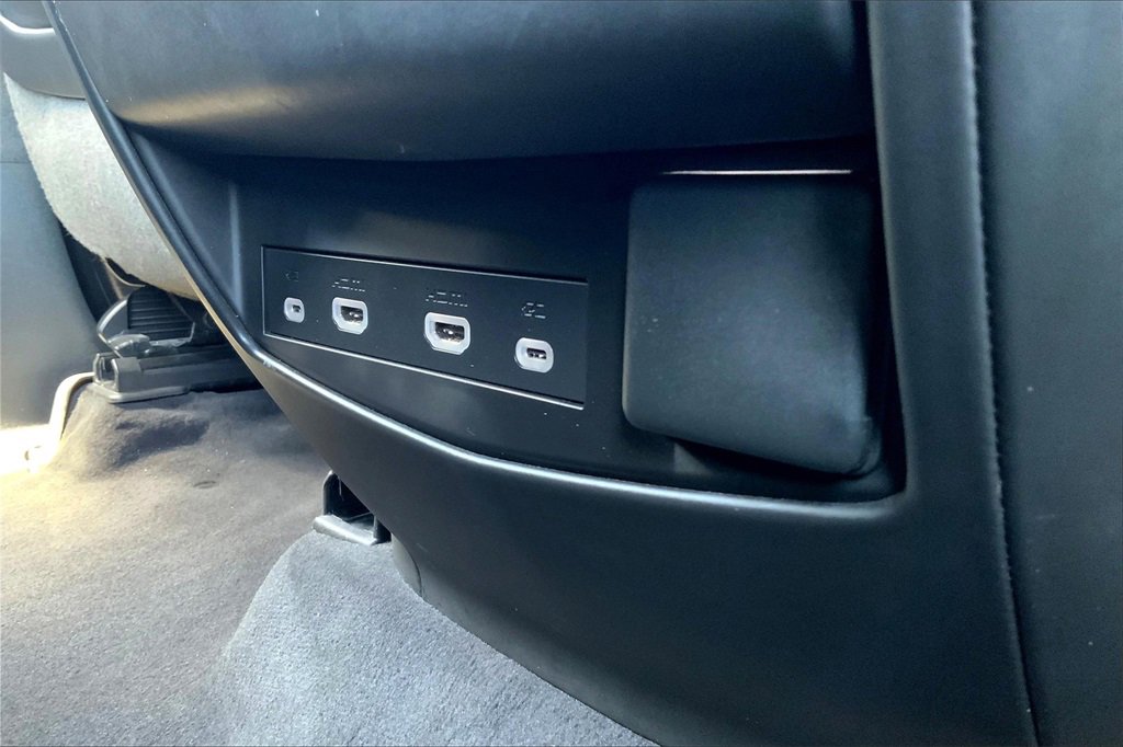 2022 Cadillac Escalade Premium Luxury Platinum photo 36