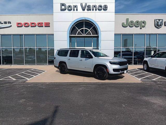 2024 Jeep Wagoneer L Series II's photo