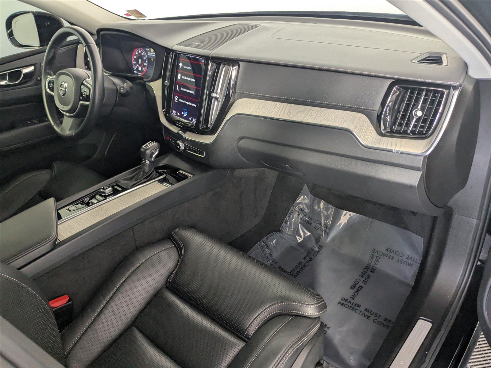 2021 Volvo XC60 Inscription photo 5