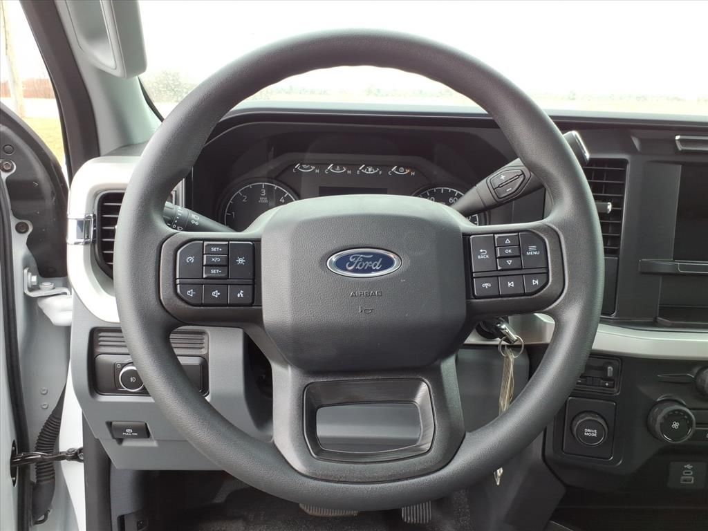 2024 FORD F-350 - Image 40
