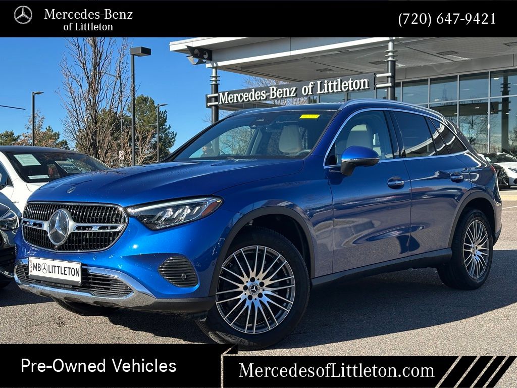2025 Mercedes-Benz GLC Base's photo