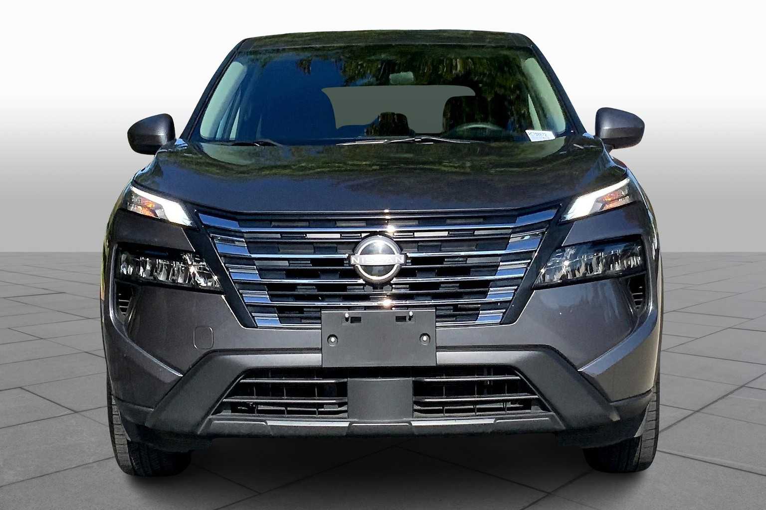 2024 Nissan Rogue SV AWD photo 3