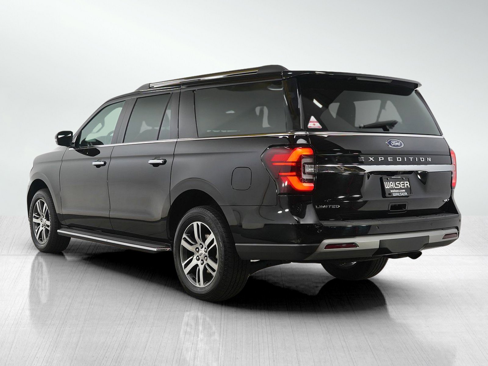 2023 Ford Expedition MAX Limited photo 2