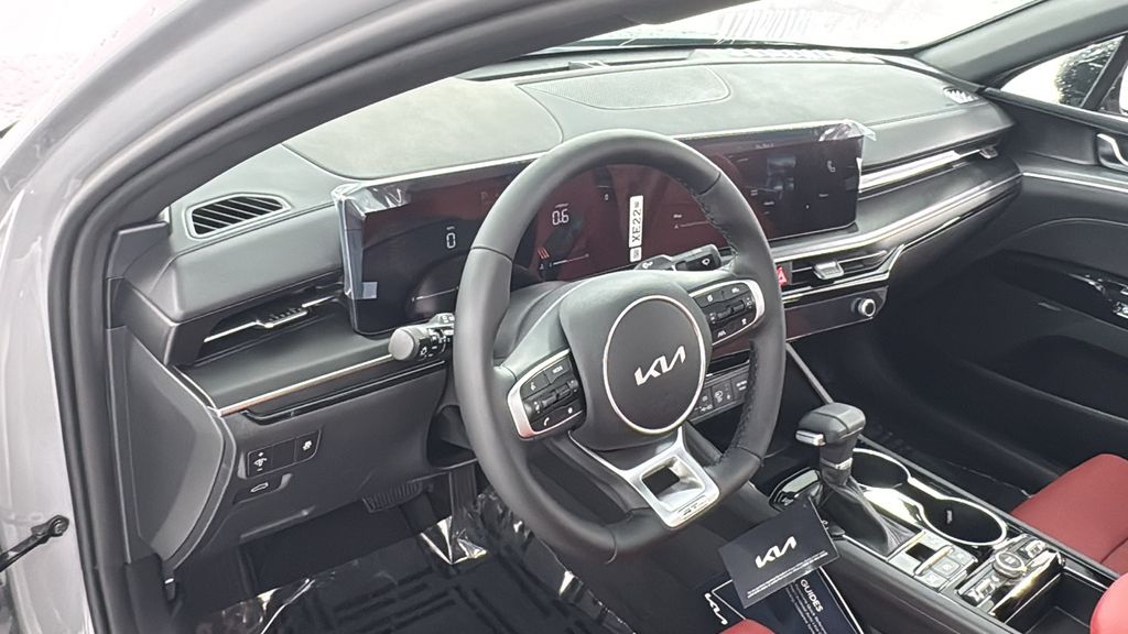 2026 Kia K5 GT-Line photo 32