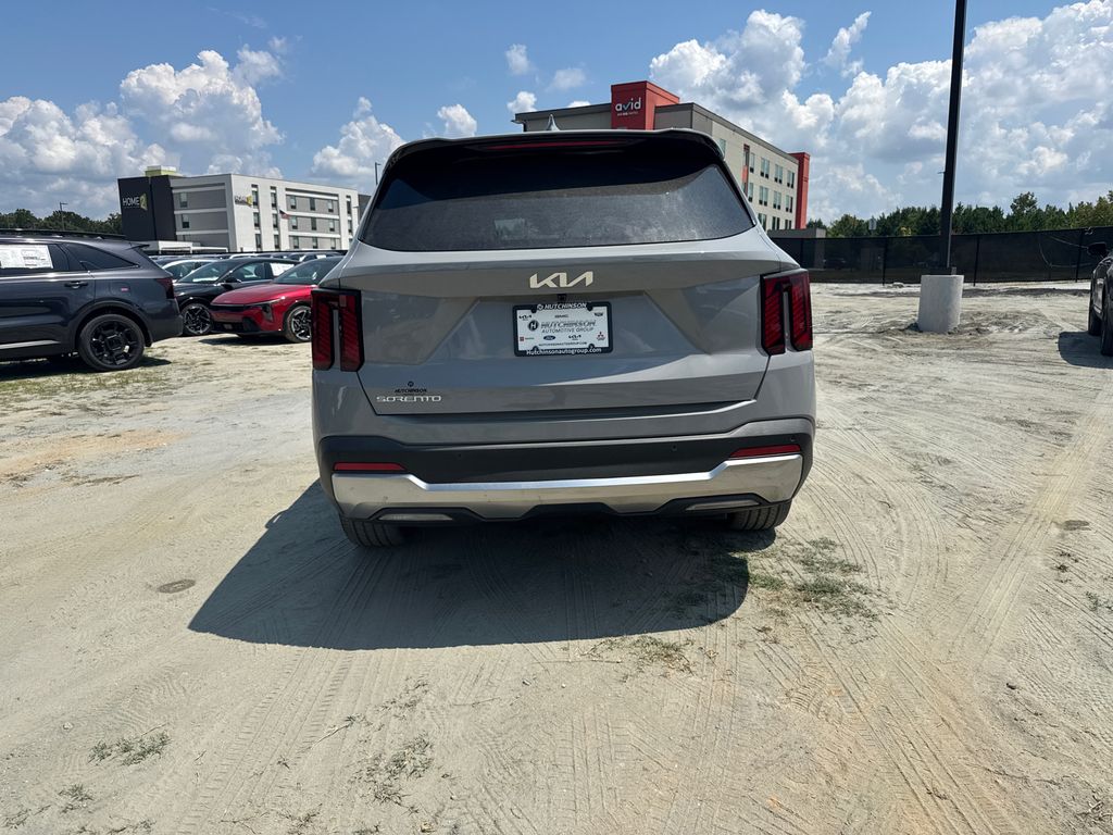 2026 Kia Sorento EX photo 4