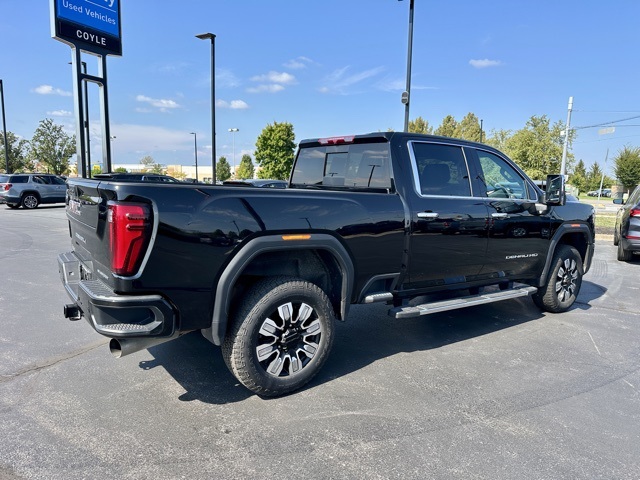 2024 Gmc Sierra HD Denali photo 3