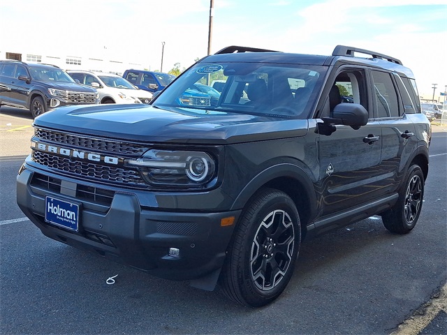 2025 Ford Bronco Sport Outer Banks photo 3