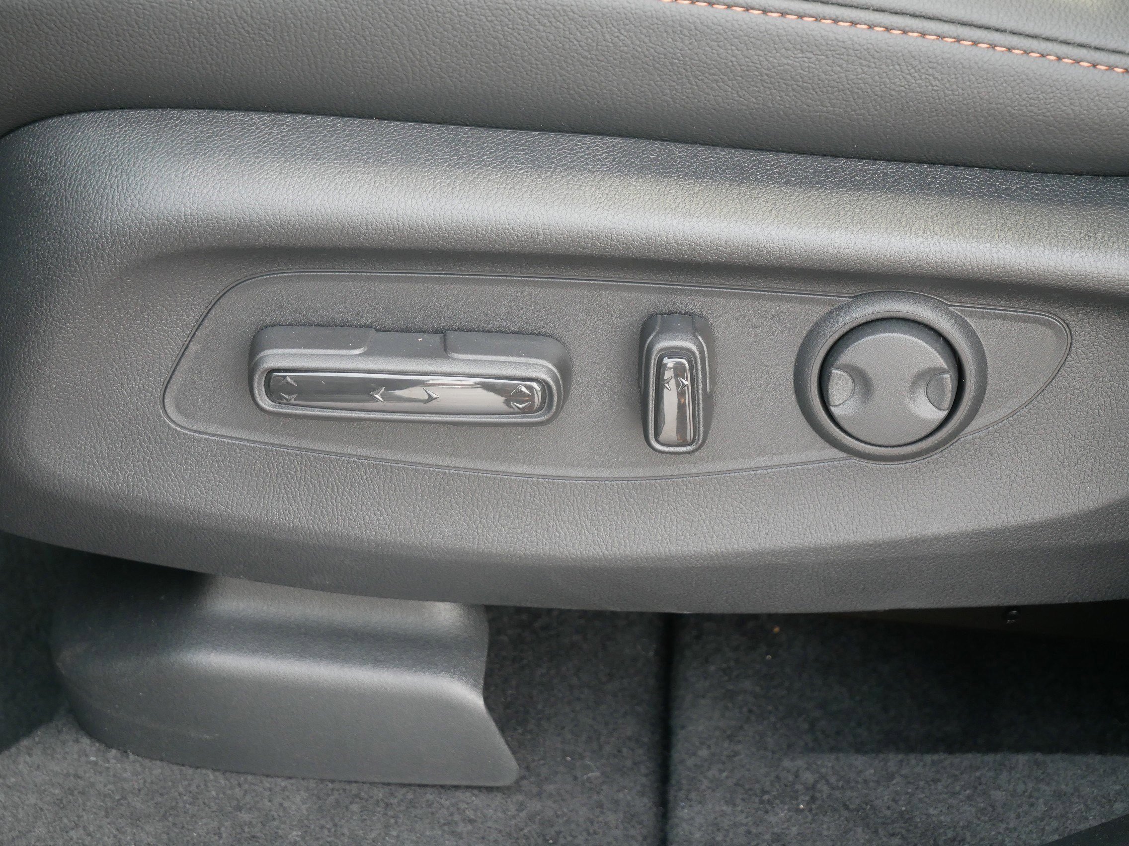 2026 Honda CR-V Hybrid Sport Touring photo 14