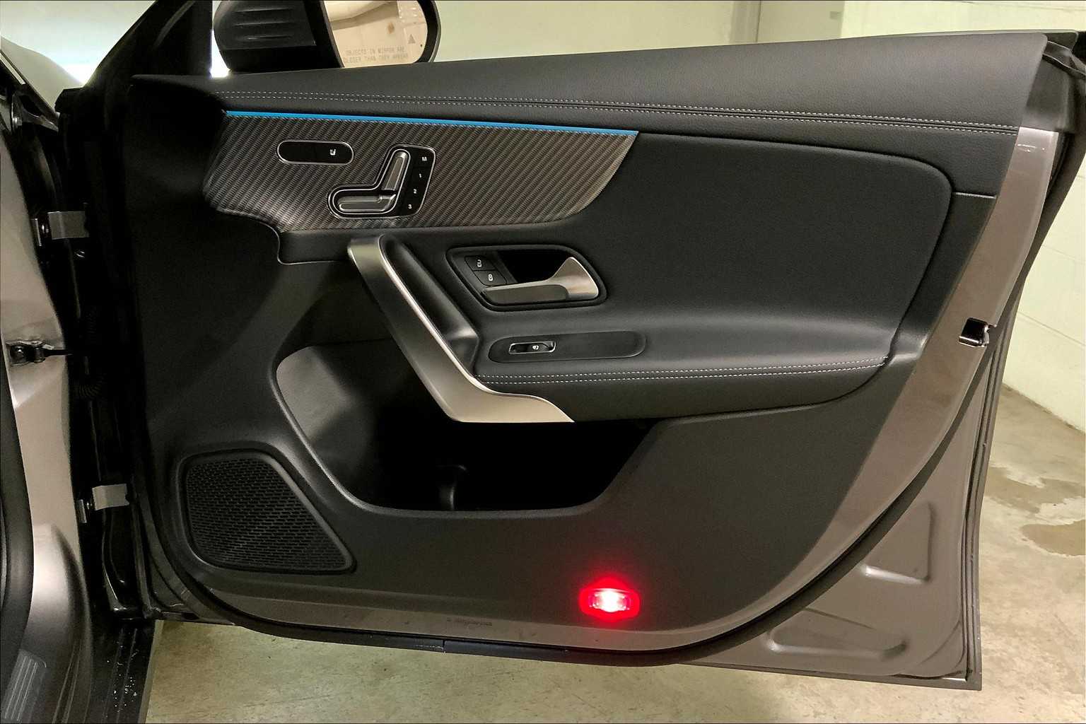 2025 Mercedes Benz CLA 250 photo 21