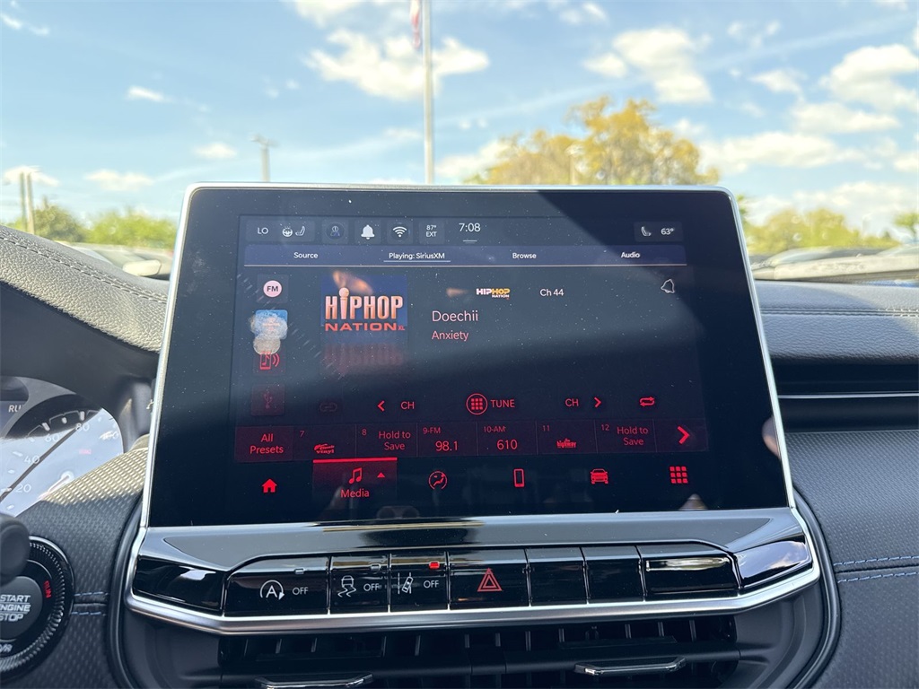 2025 Jeep Compass Latitude photo 23