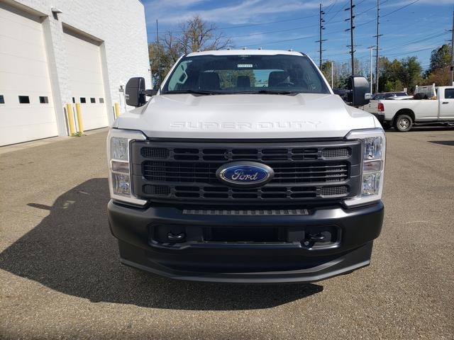 2026 Ford F-350 photo 2