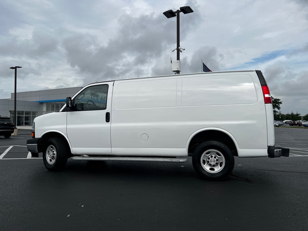 2023 Chevrolet Express Cargo 2500 photo 6