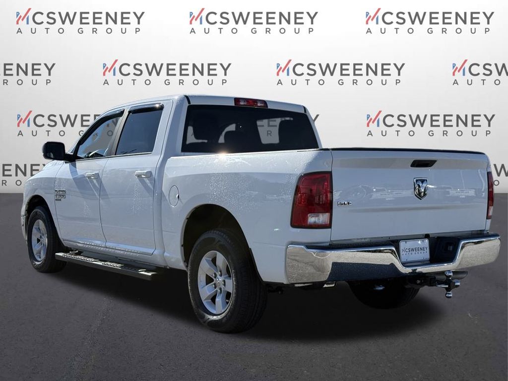 2021 Ram 1500 Classic SLT photo 3
