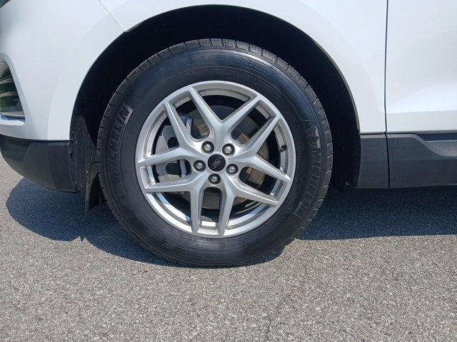 2024 Ford Edge SEL photo 9