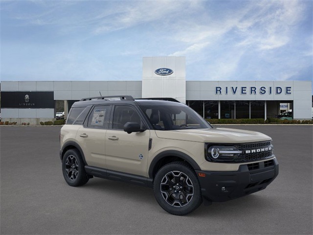 2025 Ford Bronco Sport Outer Banks photo 5
