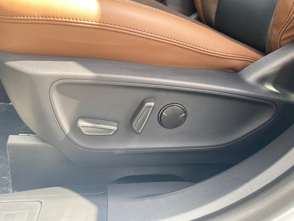 2025 Ford Bronco Sport Outer Banks photo 11