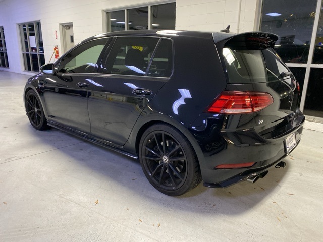 2018 Volkswagen Golf R 4Motion photo 4