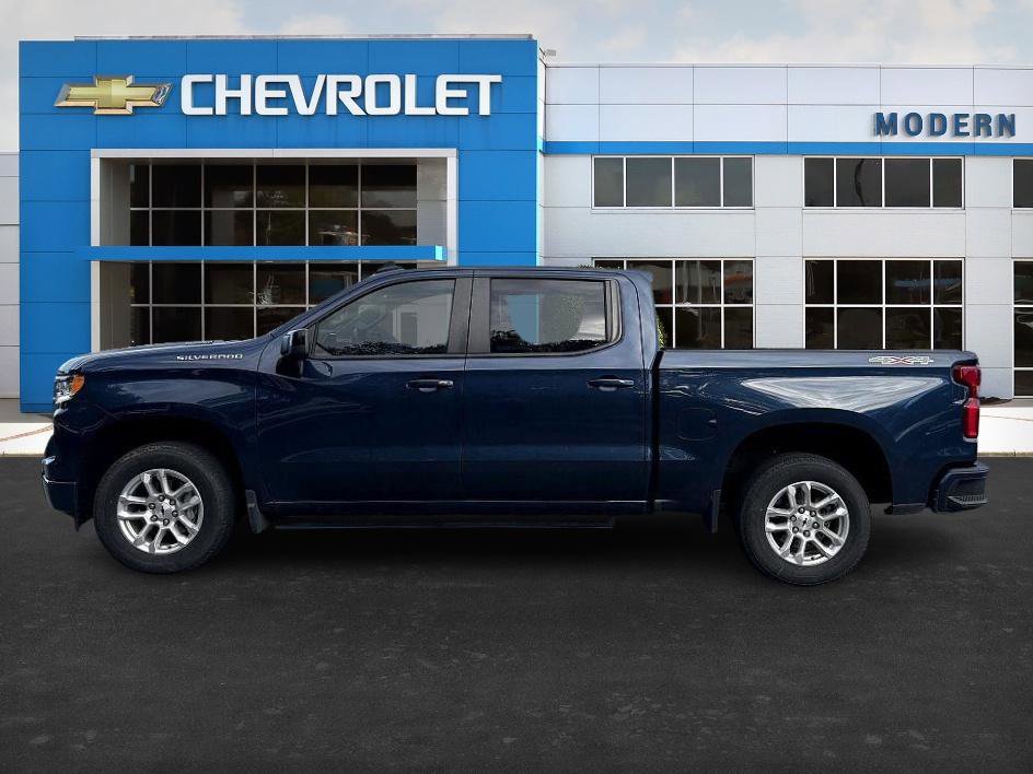 2023 Chevrolet Silverado 1500 RST photo 2