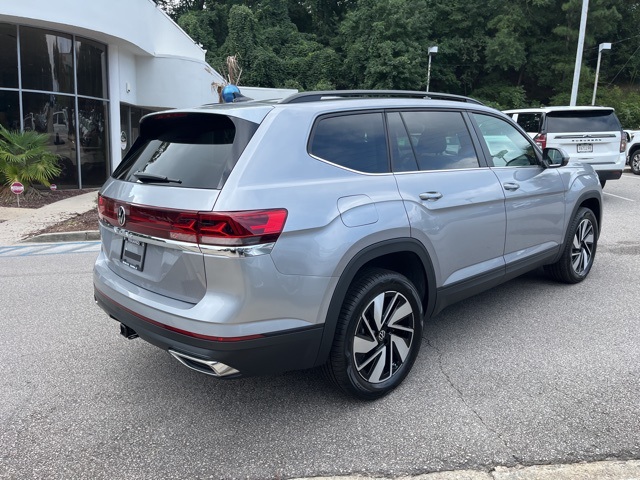 2026 Volkswagen Atlas SE Technology photo 2