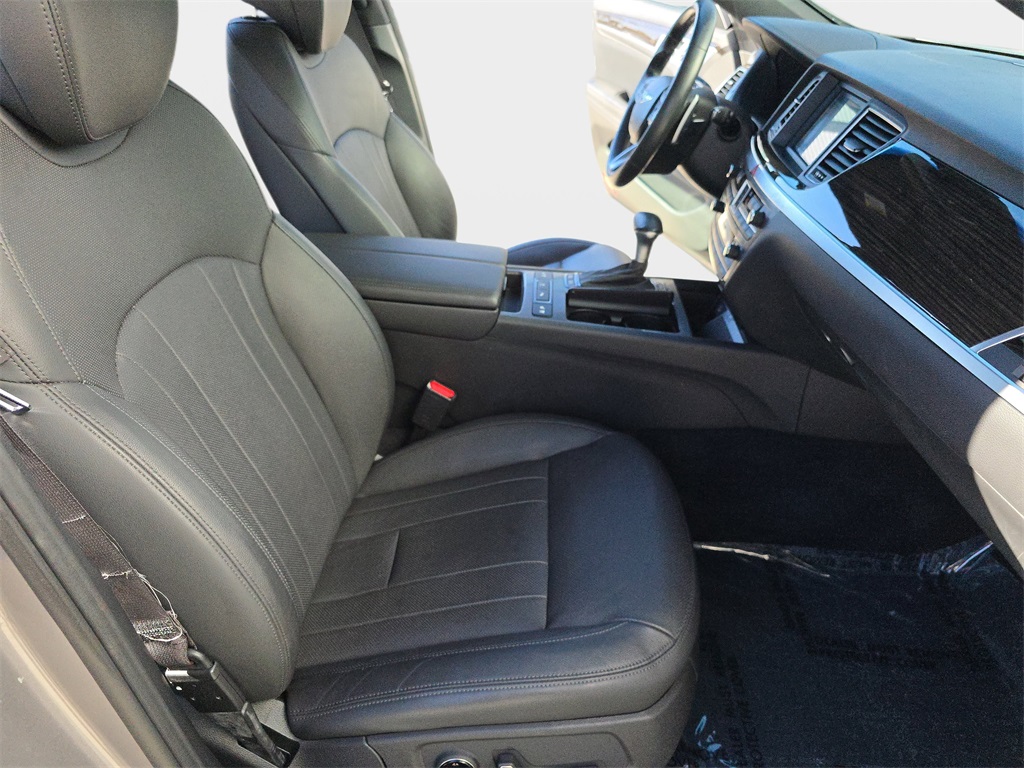 2020 Genesis G80 3.8 photo 10