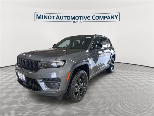 2025 Jeep Grand Cherokee Altitude X photo 3