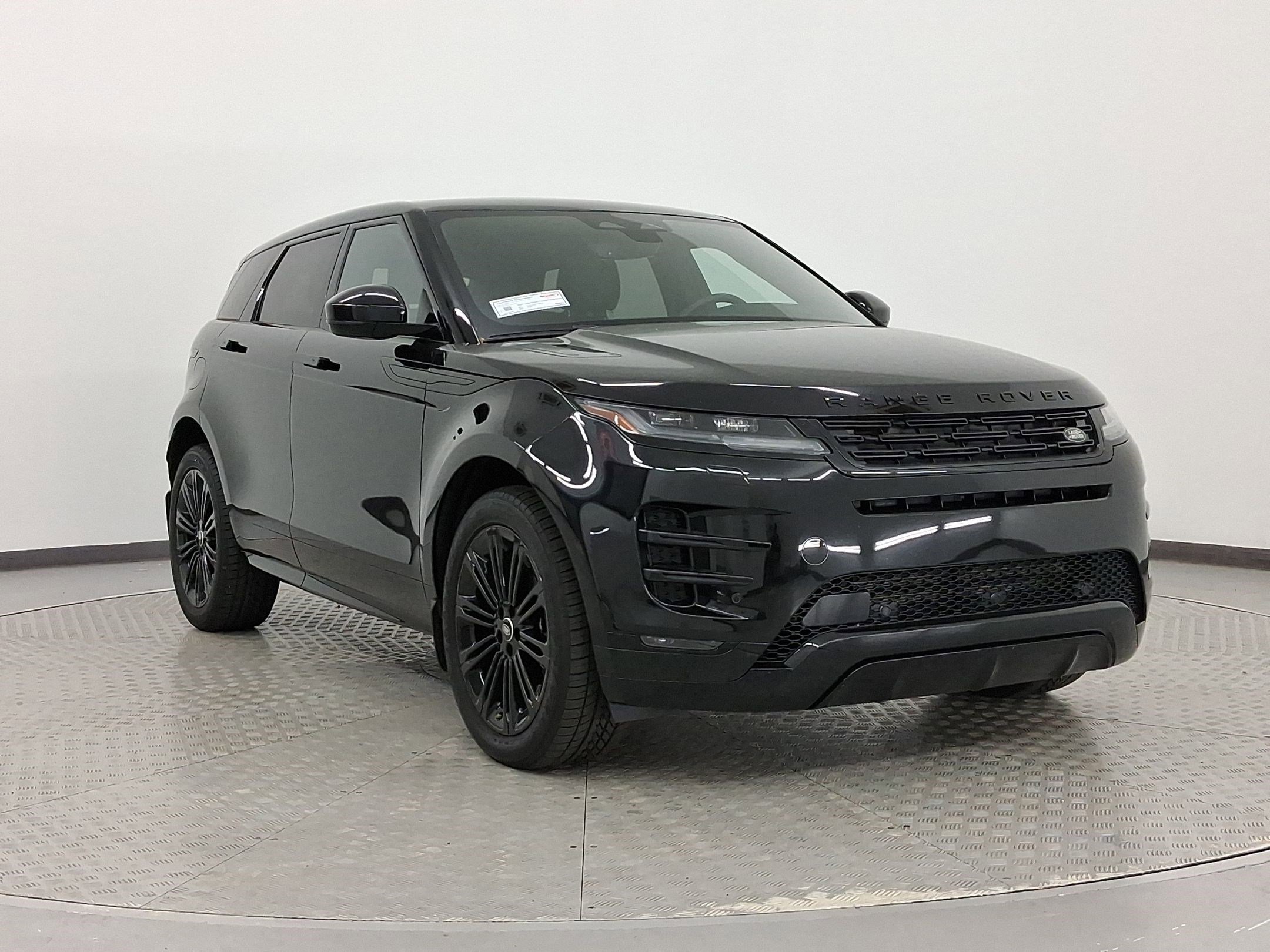 2025 Land Rover Range Rover Evoque Dynamic SE photo 3