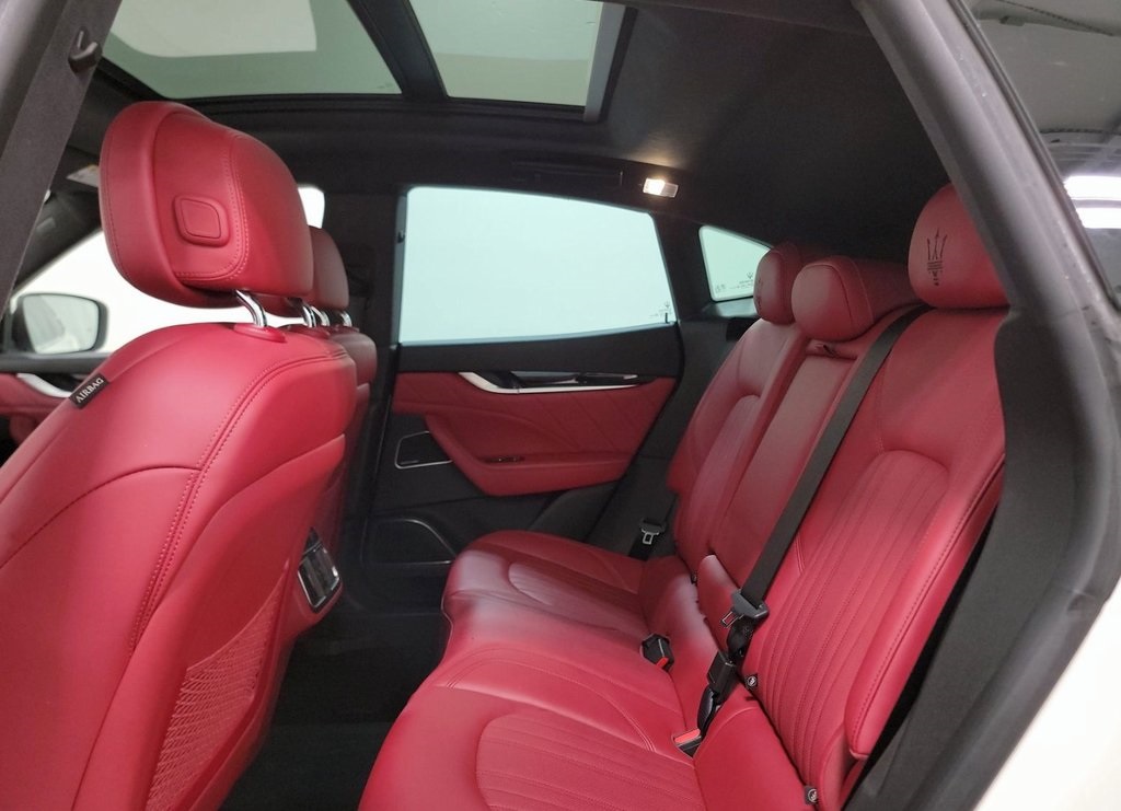 2022 Maserati Levante Modena photo 9