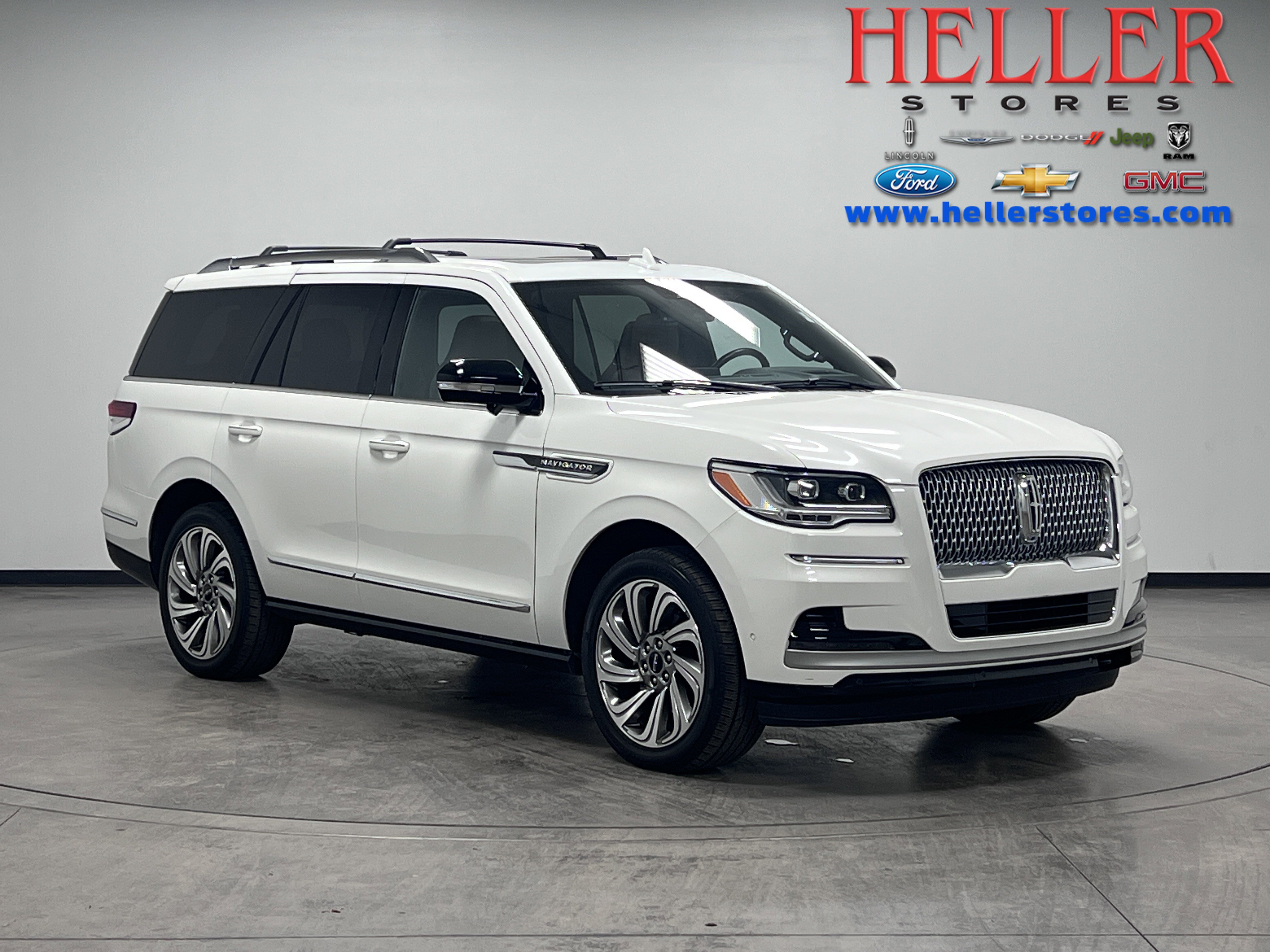 2023 Lincoln Navigator Reserve's photo