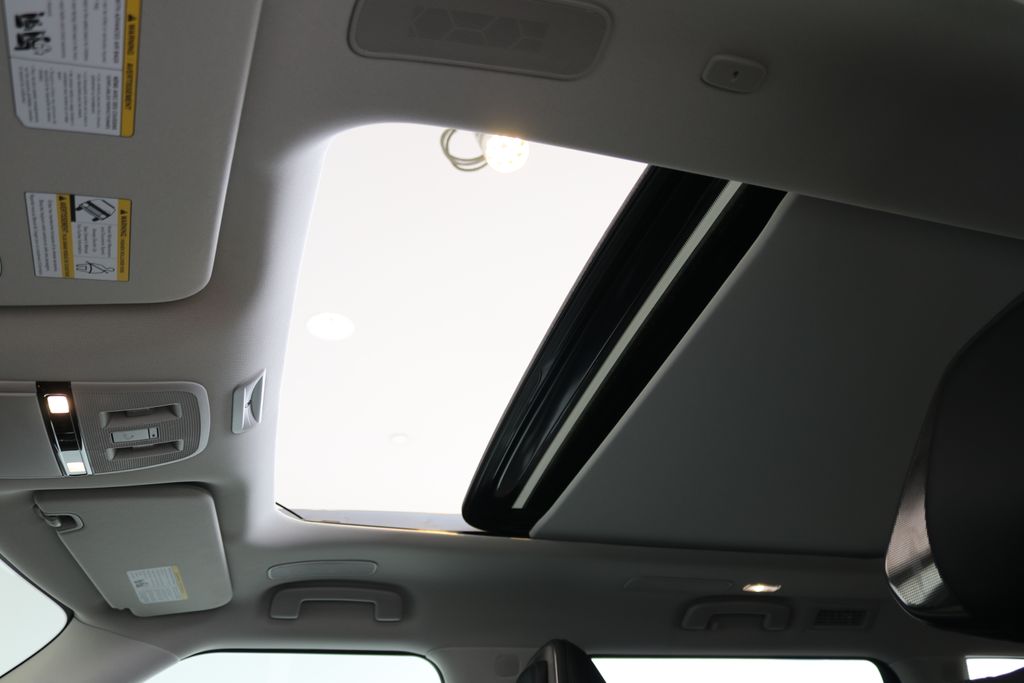 2025 Infiniti QX80 Sensory photo 15