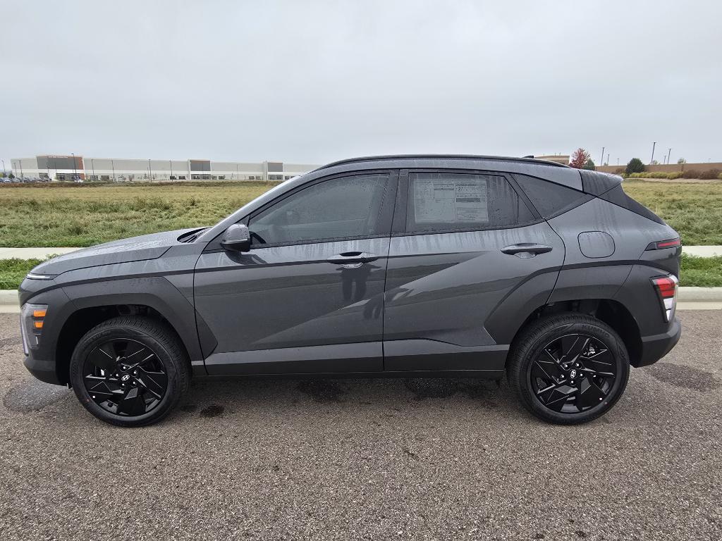 2026 Hyundai Kona SEL photo 2