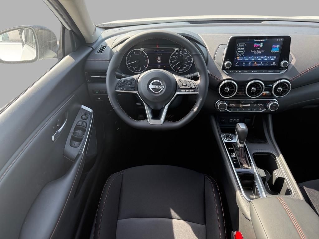 2025 Nissan Sentra SR photo 4