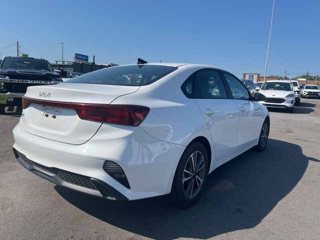 2023 Kia Forte LXS photo 5