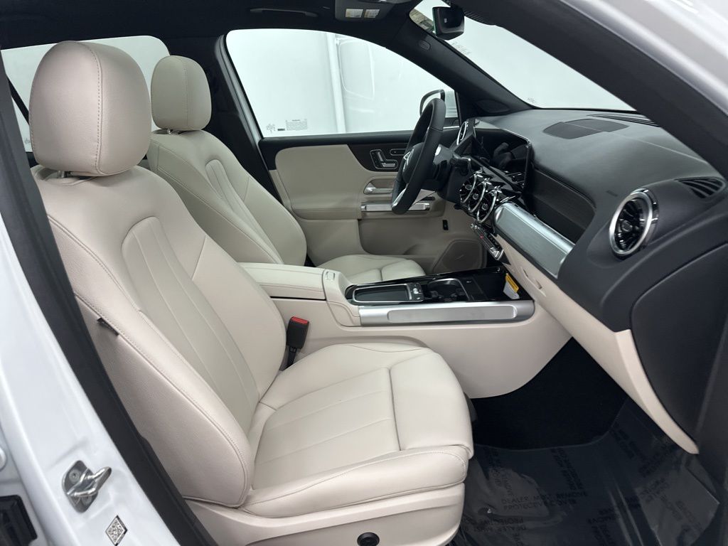 2026 Mercedes Benz GLB 250 4MATIC photo 27