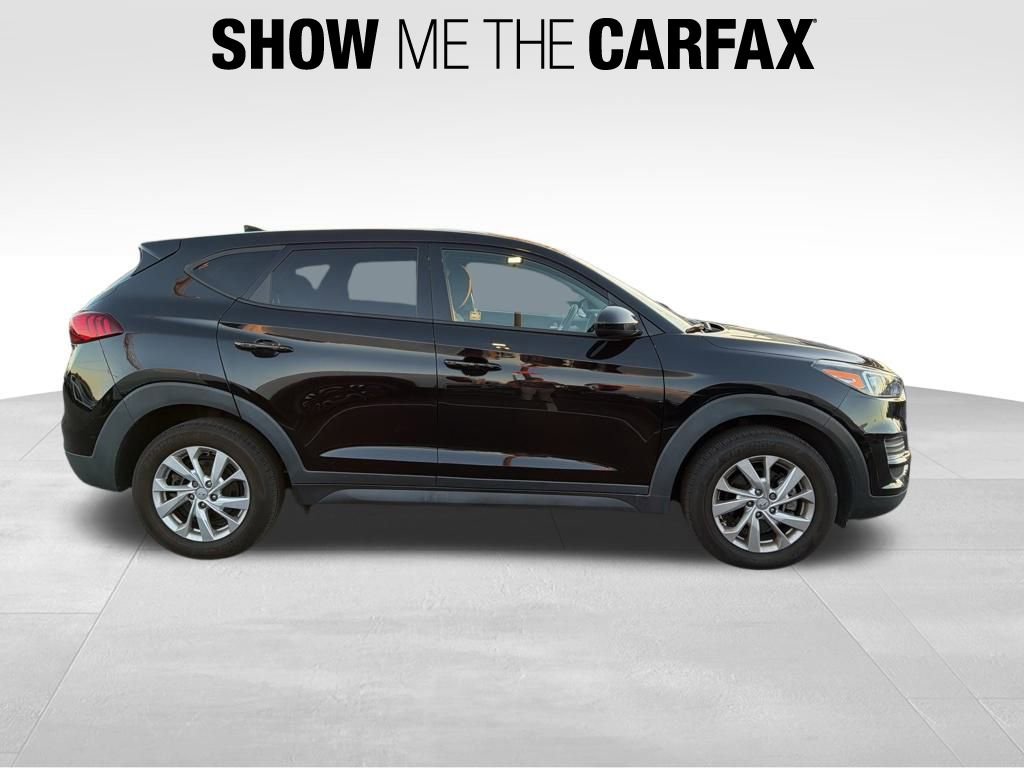 2020 Hyundai Tucson SE photo 3