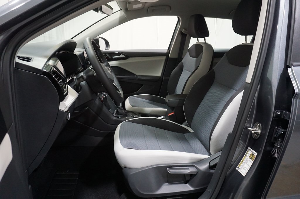 2025 Volkswagen Taos S photo 9