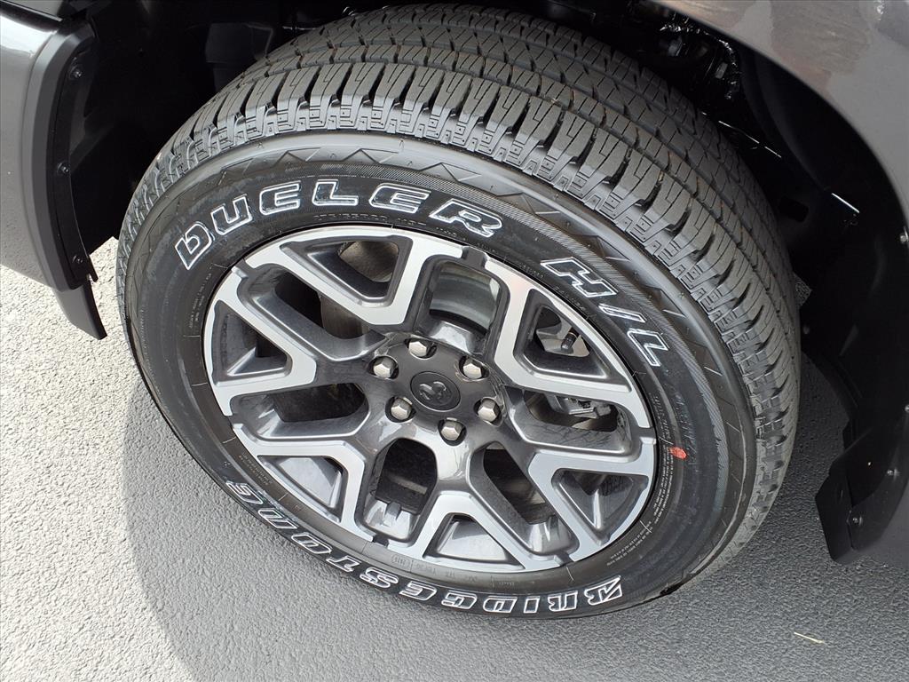 2026 Ram 1500 Laramie photo 15